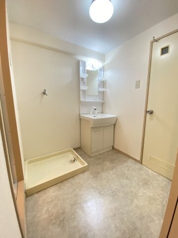 物件内観写真7　(※別部屋のお写真で、現況優先と致します。)