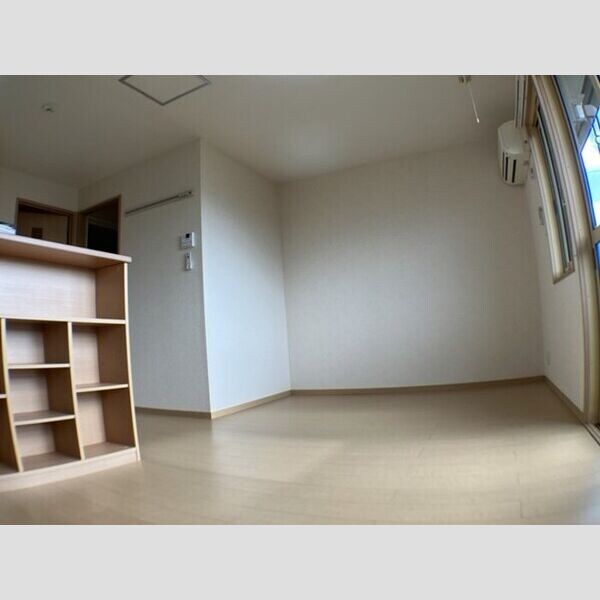 物件内観写真3　(室内写真は別部屋の写真です。)