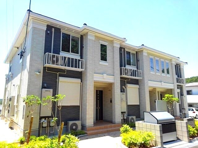 物件外観写真1　(建物外観を気になさる方へ、見た目の良い物件です)
