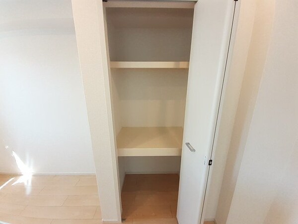 内装他(きれいな内装です)