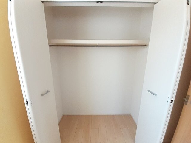 物件内観写真12　(専用の収納スペースです)