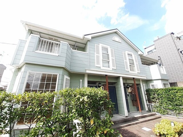 物件外観写真1　(おしゃれな外観です)