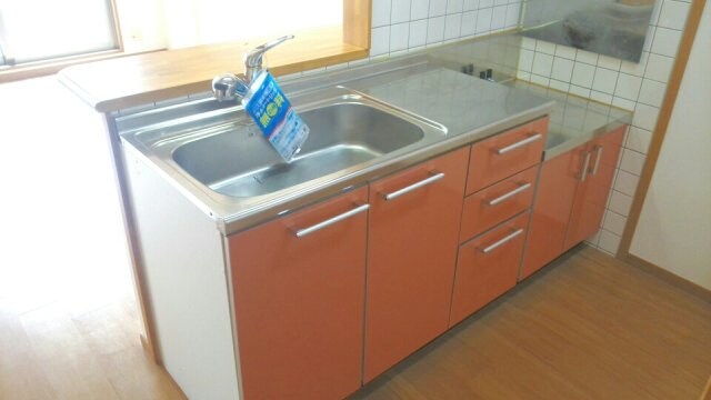 物件内観写真6　(お料理しやすいキッチンです)