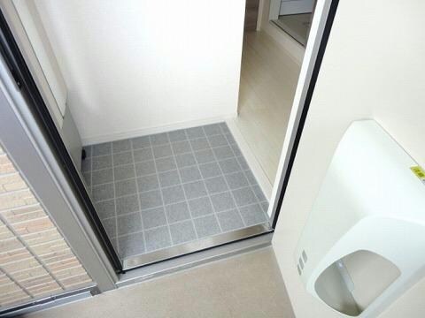 物件内観写真12　(室内写真は別部屋の写真です。)