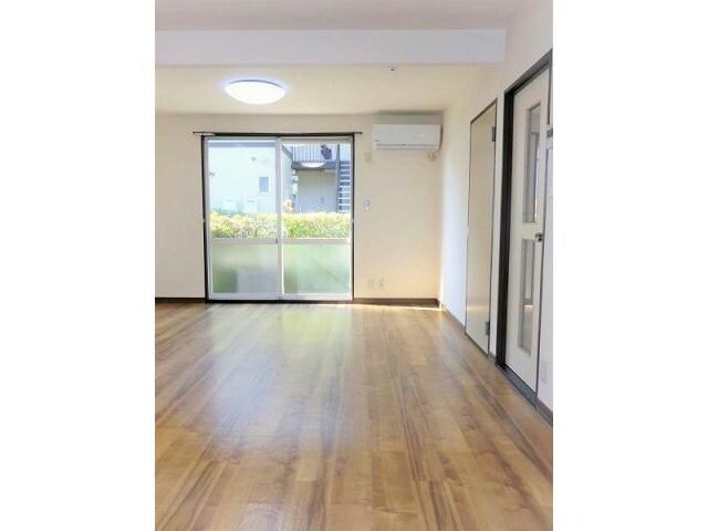 物件内観写真3　(写真、間取図面などが現況と異なる場合は現況優先となります。)