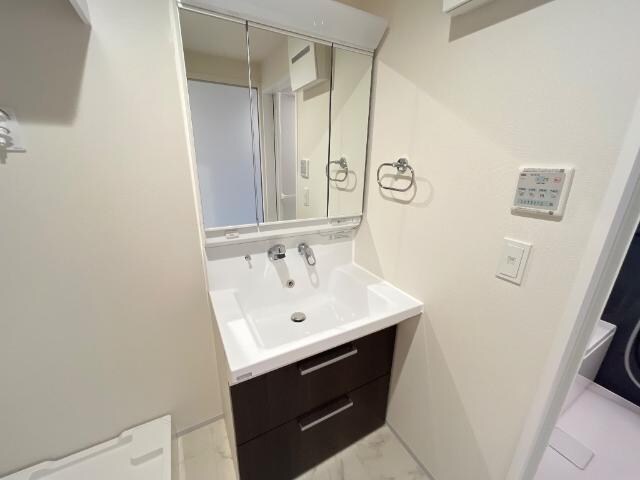 物件内観写真20　(洗髪洗面化粧台)