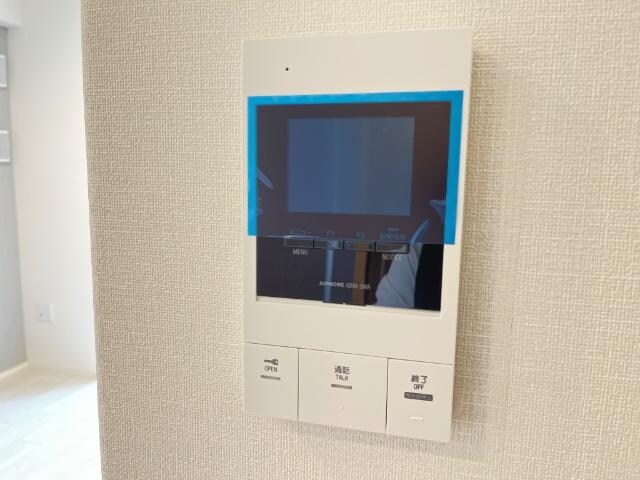 物件内観写真24　(カメラ付インターホン)