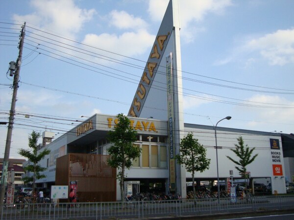 周辺環境(TSUTAYA上小田井店まで2,135ｍ)