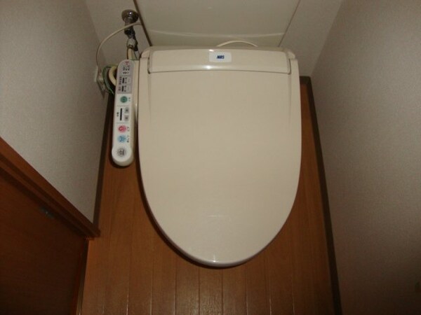 トイレ(シャワー付トイレ)