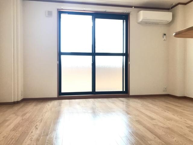 物件内観写真8　(リビング)