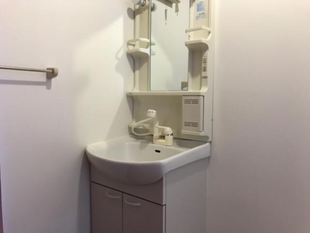 物件内観写真15　(洗髪洗面化粧台)