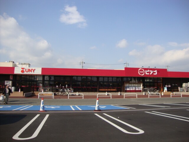 物件外観写真5　(ピアゴ清洲店まで1,027ｍ)