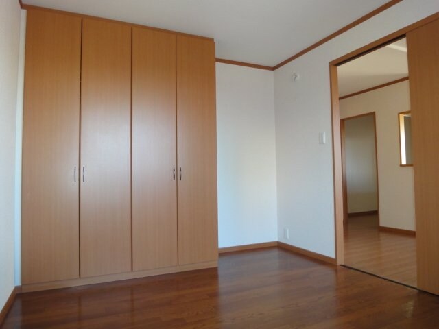 物件内観写真14　(洋室)