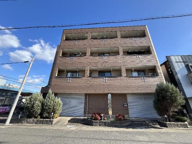 物件外観写真1　(外観写真（昼）)