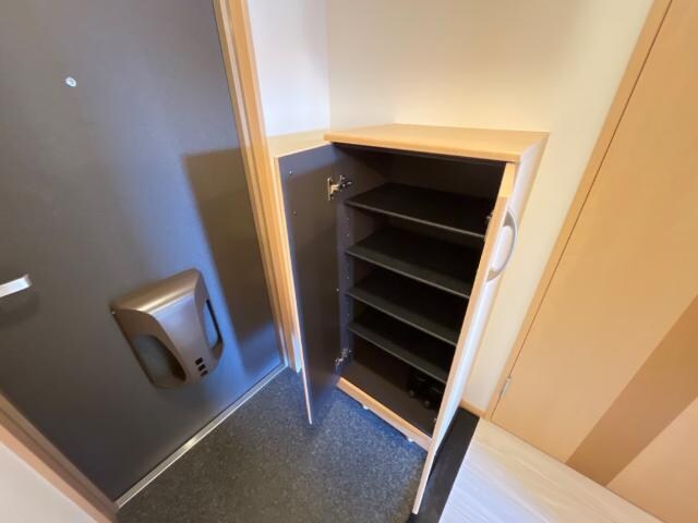物件内観写真21　(下駄箱)