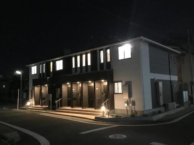 物件外観写真3　(外観写真（夜）)