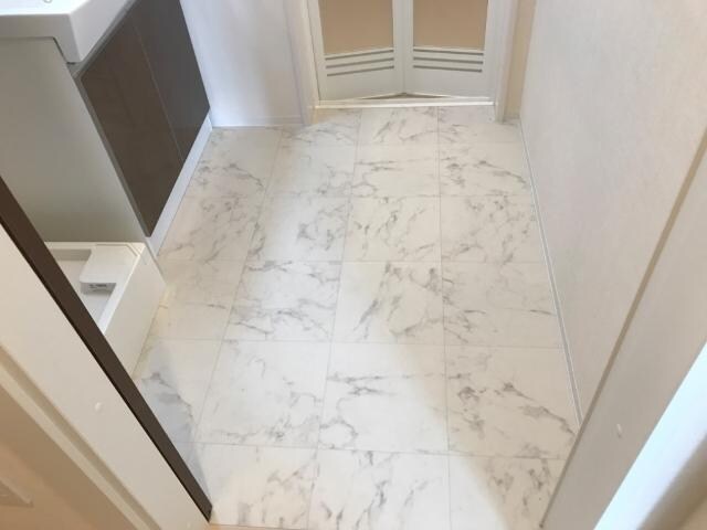 物件内観写真18　(脱衣所)