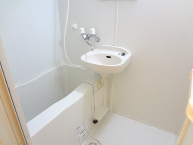 物件内観写真8　(浴室乾燥機付)