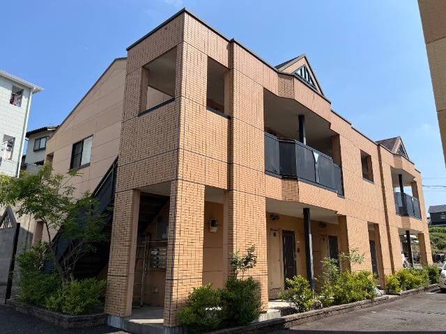 物件外観写真1　(外観写真（昼）)