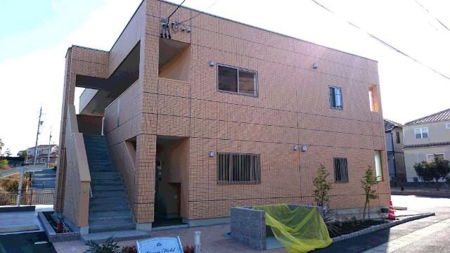 物件外観写真2　(外観写真（昼）)