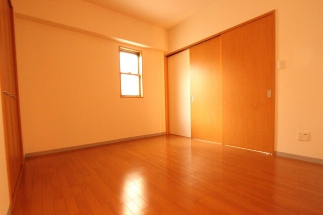 物件内観写真7　(※別部屋のお写真で、現況優先と致します。)