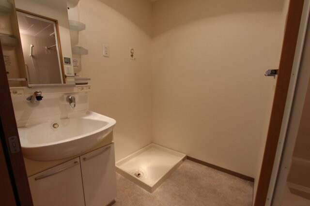 物件内観写真11　(※別部屋のお写真で、現況優先と致します。)