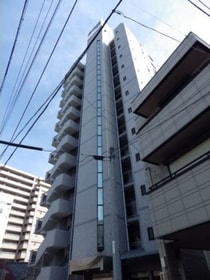 名古屋市営地下鉄桜通線 国際センター駅 13階建 築24年の外観写真