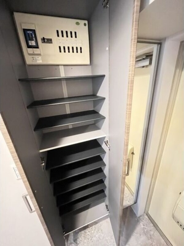 収納(※写真は同じマンションの違う部屋のものになります。)