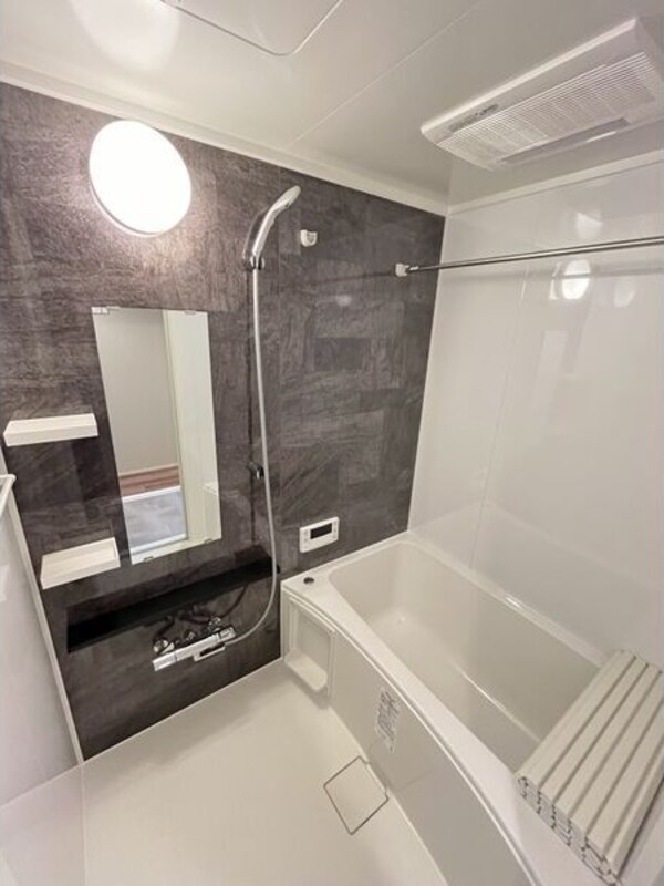 浴室(※写真は同じマンションの違う部屋のものになります。)