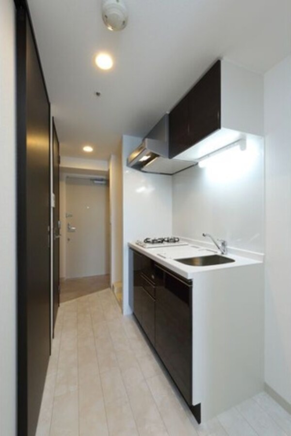 キッチン(※写真は同じマンションの違う部屋のものになります。)