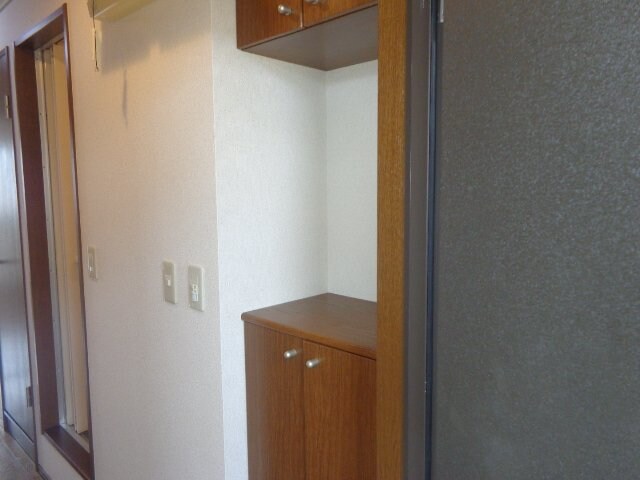 物件内観写真15　(下駄箱)