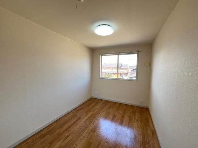 物件内観写真12　(北洋室)