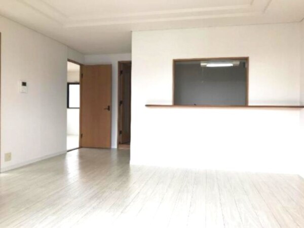 内装他(リビング)