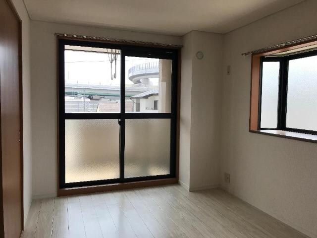 物件内観写真7　(南洋室)