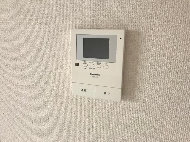 物件内観写真17　(カメラ付インターホン)