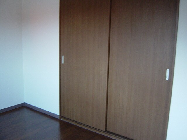 物件内観写真14　(洋室)