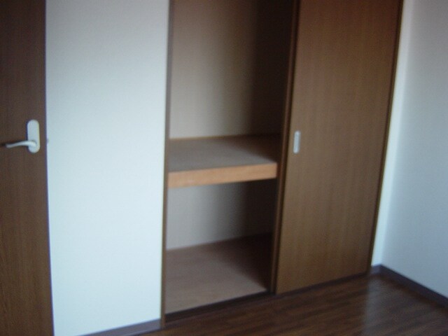 物件内観写真15　(洋室)