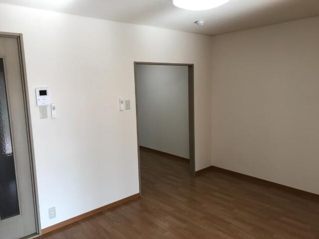 物件内観写真10　(リビング（イメージ）)