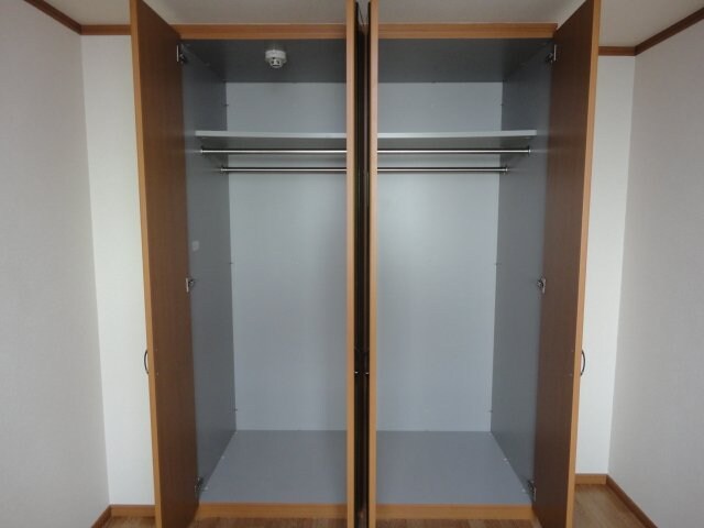 物件内観写真12　(クローゼット)