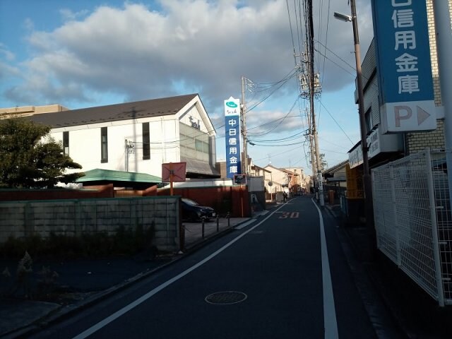 物件外観写真2　(金融機関)