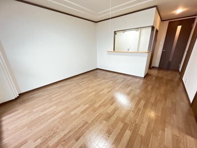 物件内観写真10　(リビング)