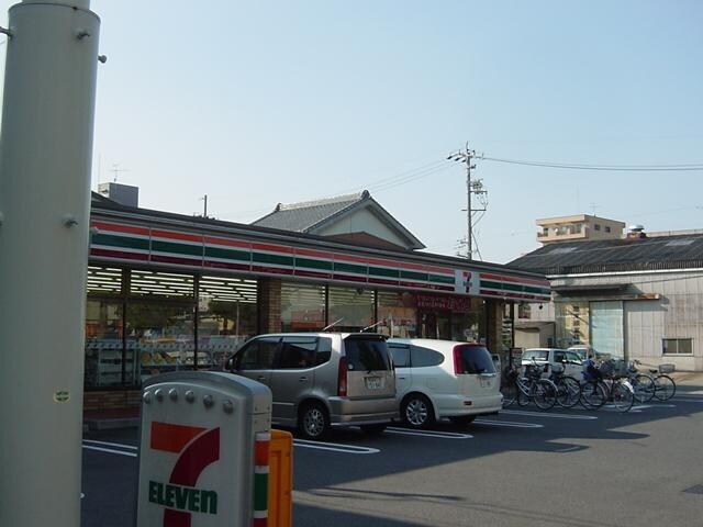 物件外観写真4　(セブンイレブン名古屋小碓4丁目店まで1,410ｍ)