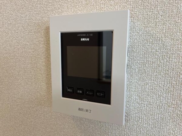 内装他(カメラ付インターホン)