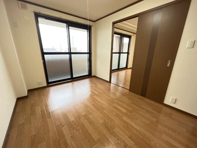 物件内観写真17　(洋室)