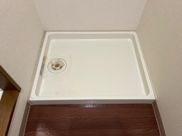 物件内観写真23　(洗濯機置場)