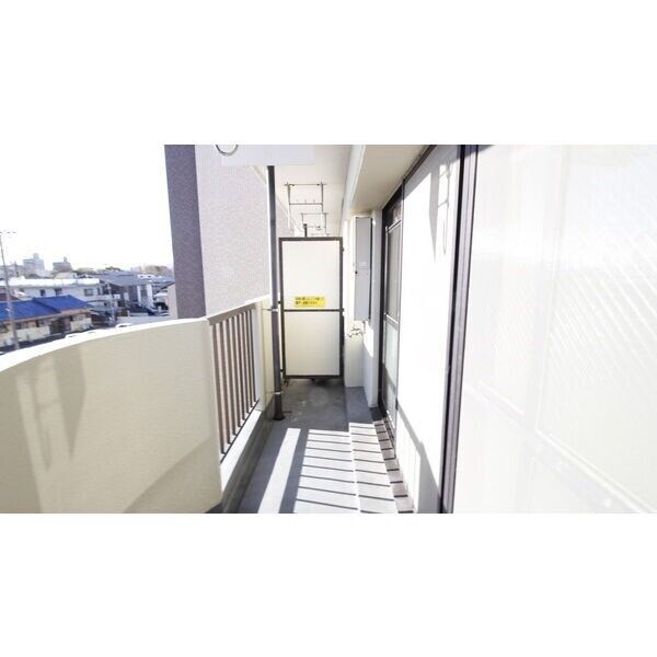 バルコニー(※写真は同じマンションの違う部屋のものになります。)