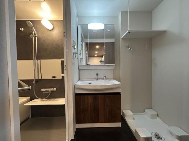 物件内観写真8　(※写真は同タイプ住戸です。)