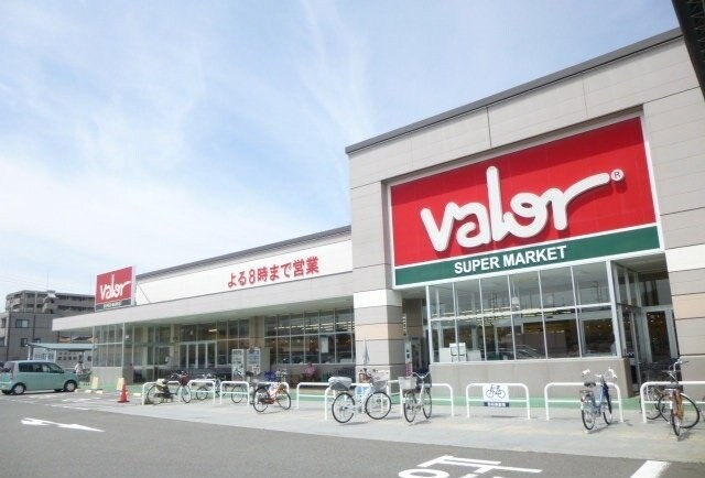 物件外観写真7　(バローまで650m)