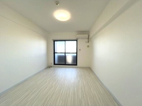 物件内観写真2　(※写真は同じマンションの違う部屋のものになります。)