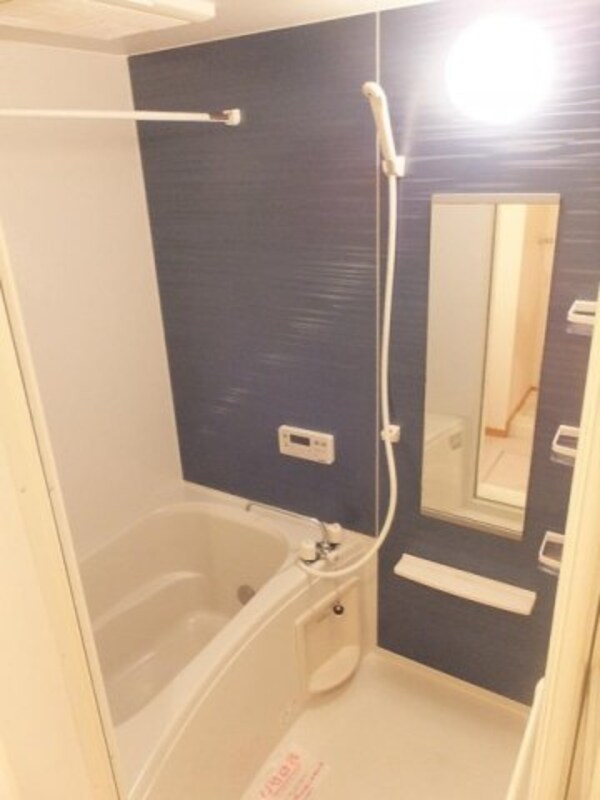 浴室(日々の疲れを癒すお風呂付です)